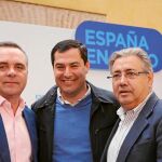 Juanma Moreno clausuró ayer la escuela de otoño del PP de Sevilla, junto a Juan Bueno y Zoido, en Carmona
