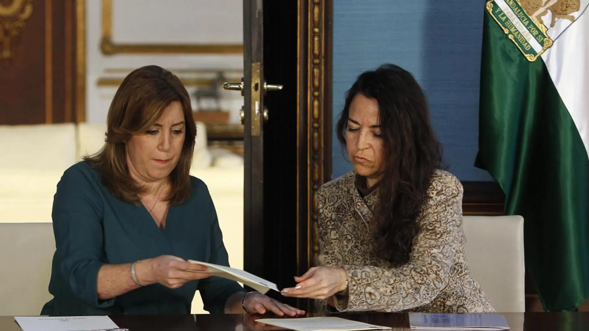La presidenta de la Junta, Susana Díaz, se reunió ayer con la portavoz del Alto Comisionado de las Naciones Unidas para los Refugiados en España, María Jesús Vega