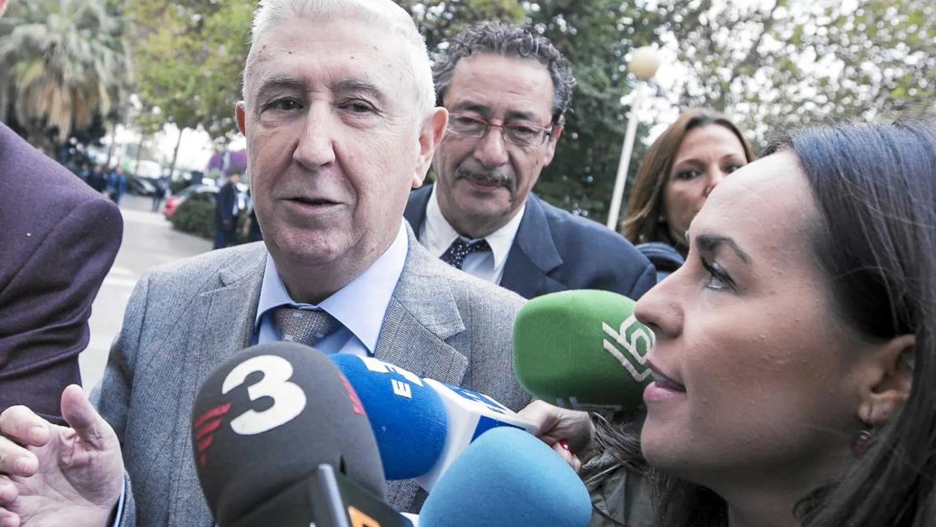 Sanz dijo a su llegada que hubo relaciones, pero consentidas. Luego admitió el abuso y el acoso para evitar la prisión