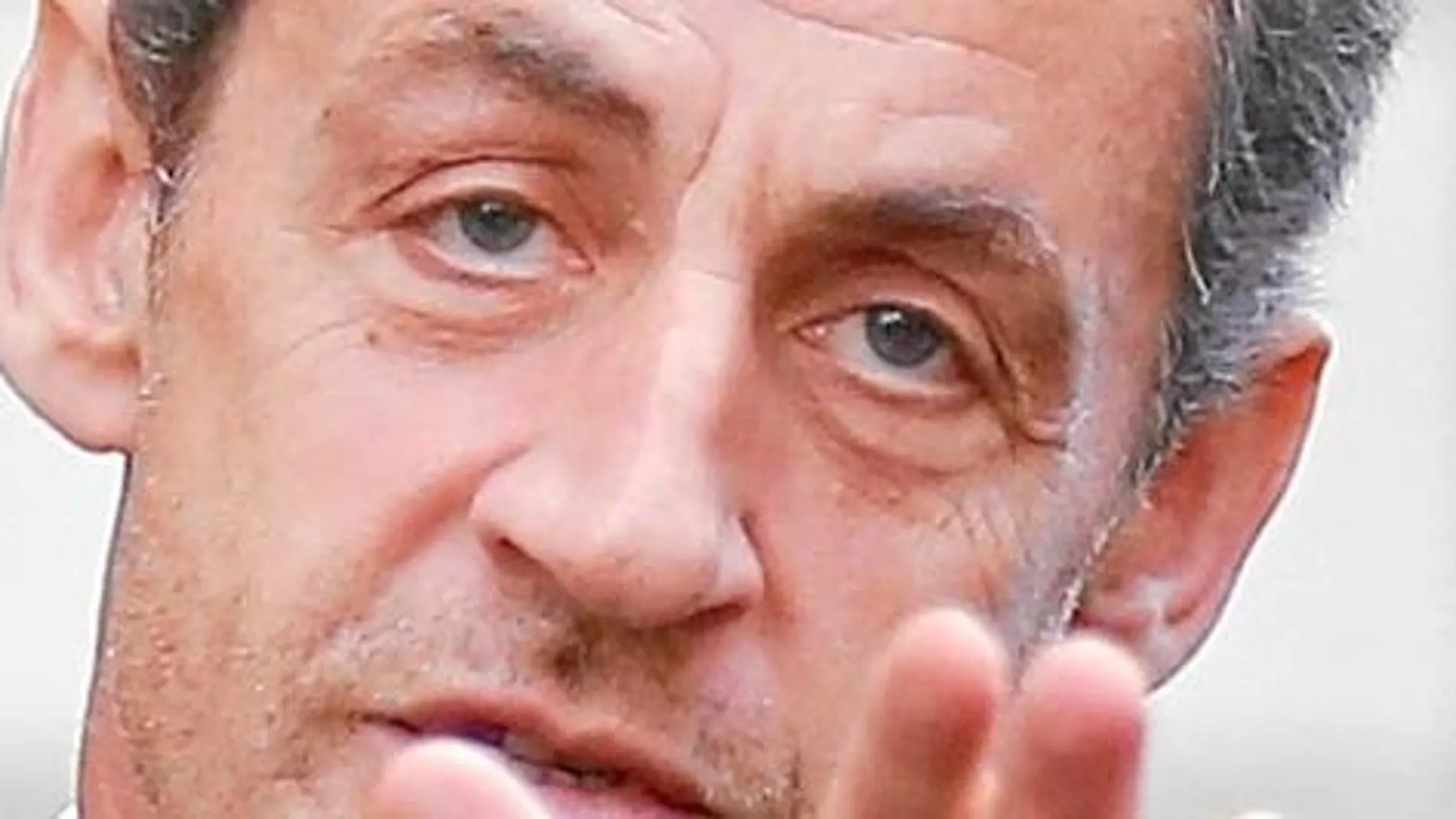 Sarkozy, al terminar su almuerzo con François Fillon, al que le habría pedido que no presentase el recurso en los tribunales