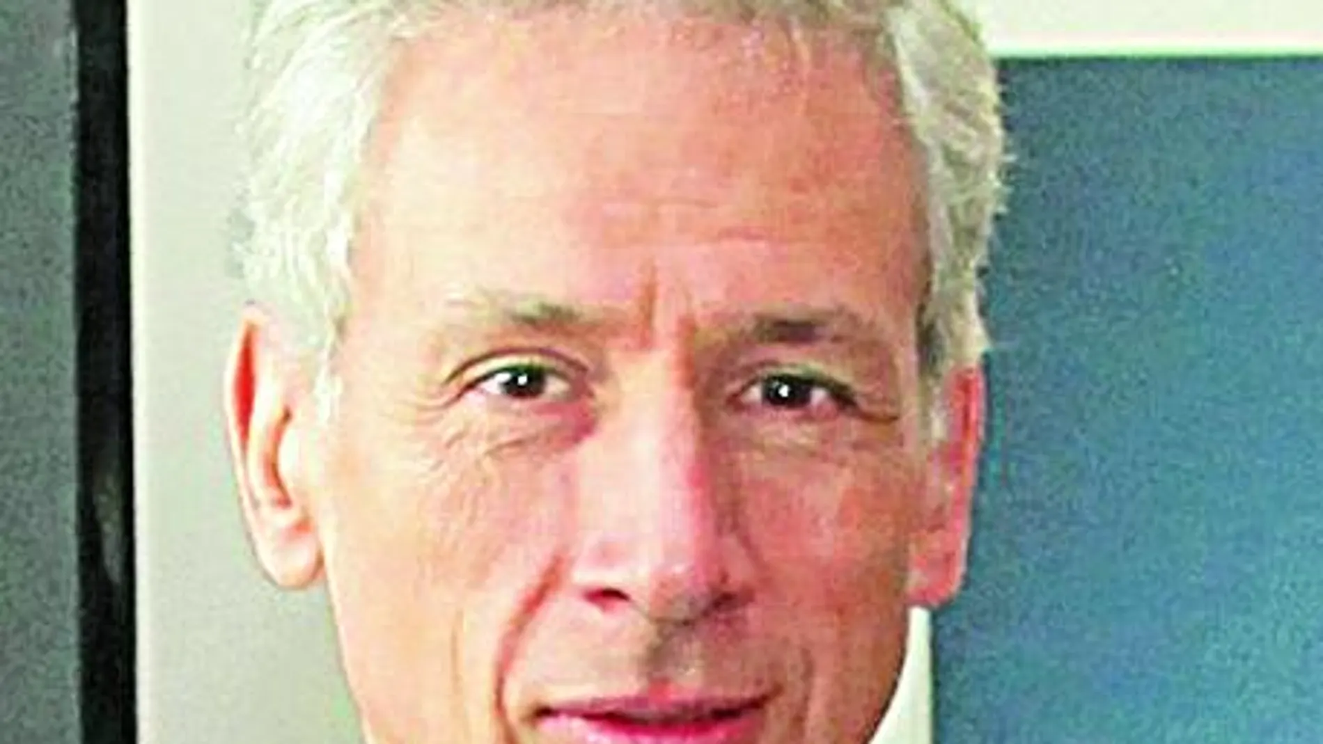 «La misión del empresario es lograr resultados económicos y ayudar a que sus empleados crezcan como personas»