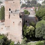 Los asentamientos ilegales en la colina de la Alhambra, camino de los juzgados