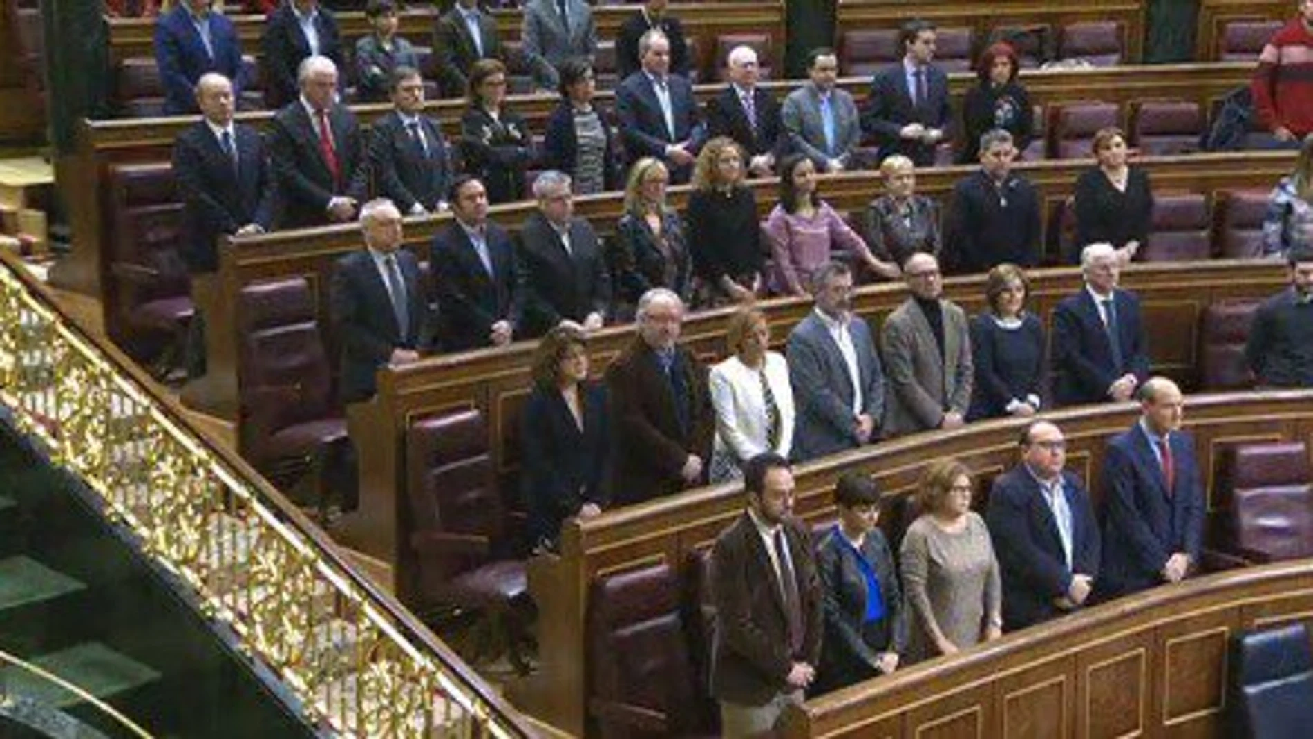 Minuto de silencio en el Congreso de los Diputados en homenaje al socialista José Antonio Alonso