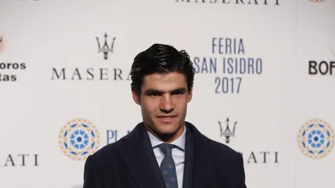 Pablo Aguado posando en el photocall de Las Ventas el día de la presentación de San Isidro