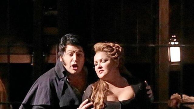 Netrebko y Eyvazov, durante la representación en La Scala el jueves de la ópera «Andrea Chenier»