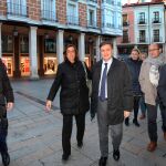 El secretario regional del PP, Francisco Vázquez, en Palencia, junto al alcalde Alfonso Polanco y la presidenta de la Diputación, Ángeles Armisén, entre otros