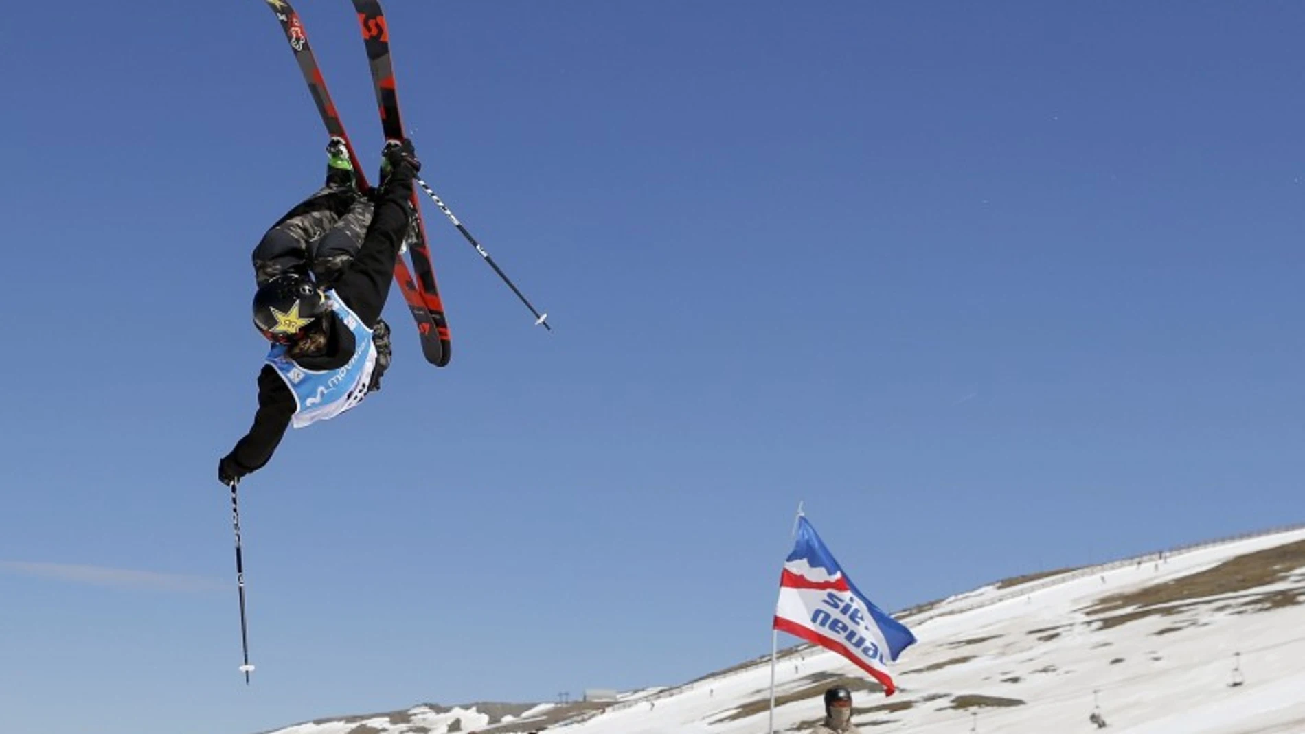Mcrae Williams campeón mundial de slopestyle de esquí acrobático en Sierra Nevada