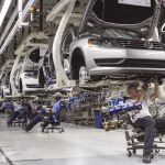 Bruselas investiga si BMW, Daimler y Volkswagen pactaron no reducir emisiones/Ap