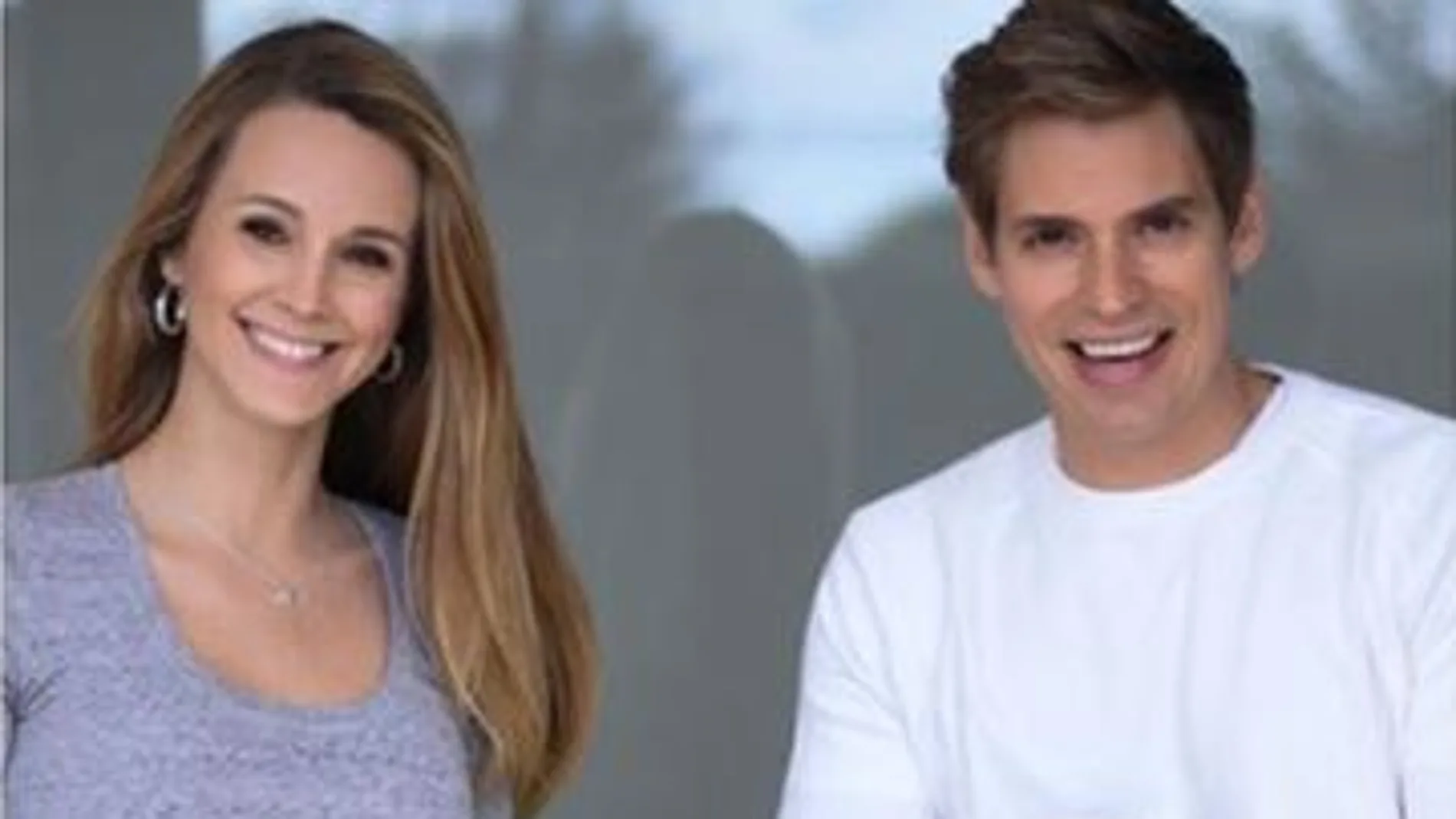 Carlos Baute y Astrid Klisans, padres