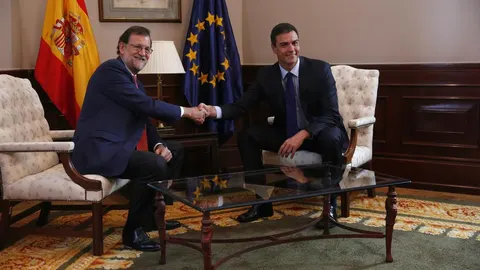 Reunión entre Rajoy y Pedro Sánchez en el Congreso