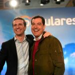 Pablo Casado, y el presidente de la Junta, Juanma Moreno, durante un acto con los candidatos del partido al Congreso y Senado por Córdoba