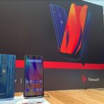 Dos de los nuevos modelos de móvil de Vsmart / Portaltic