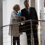 Antonio Miguel Carmona y Manuela Carmena