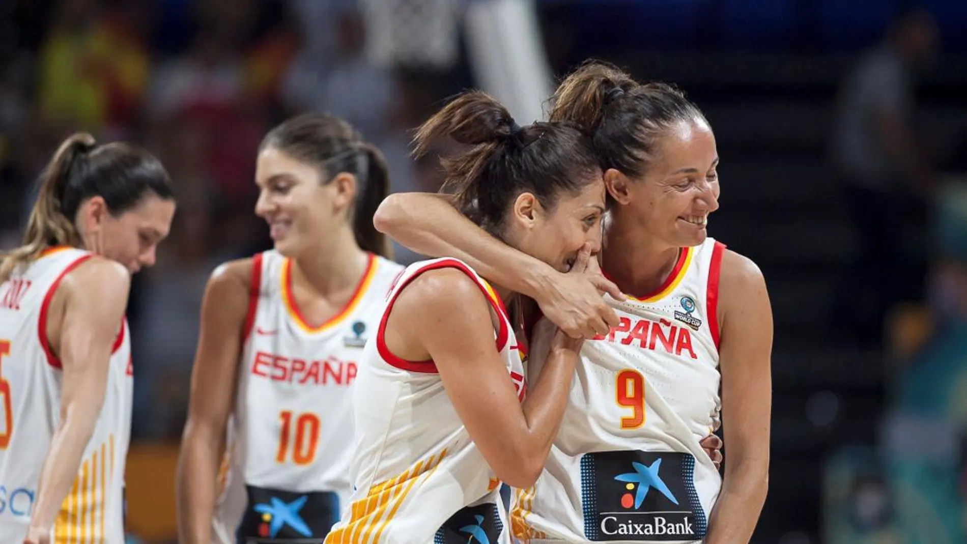 Las jugadoras de la selección española celebran la victoria ante Puerto Rico / Efe