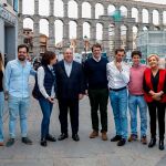 El presidente del PP, Alfonso Fernández Mañueco, clausura el Consejo de alcaldes jóvenes en Segovia, junto Francisco Vázquez, Vicente Tirado, Pablo Pérez, Paloma Sanz, Beatriz Escudero, José Ángel Alonso, Eduardo Carazo y Diego Gago