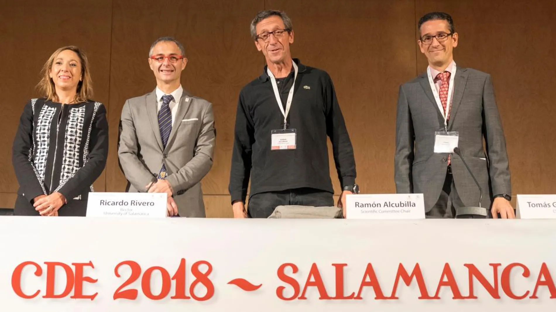 El rector Ricardo Rivero junto a Susana Pérez, Ramón Alcubilla y Tomás González