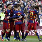 Los jugadores del FC Barcelona celebran el quinto gol de su equipo, de Neymar, ante el Getafe C