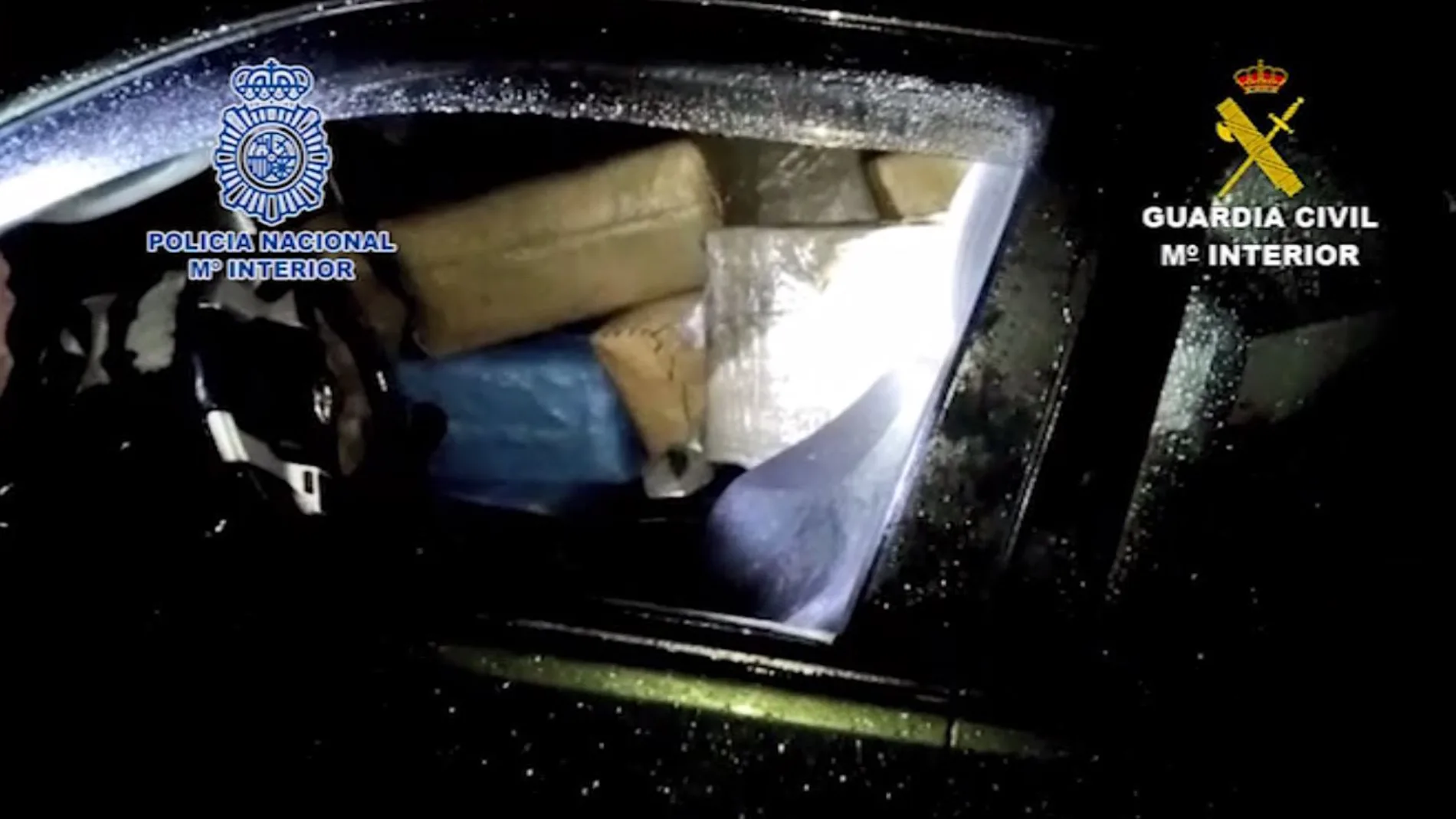 Imagen de la droga incautada en el interior de un vehículo
