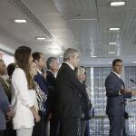 El presidente de Ciudadanos, Albert Rivera (d), durante la rueda de prensa celebrada al término de la primera reunión celebrada por la nueva Ejecutiva Nacional
