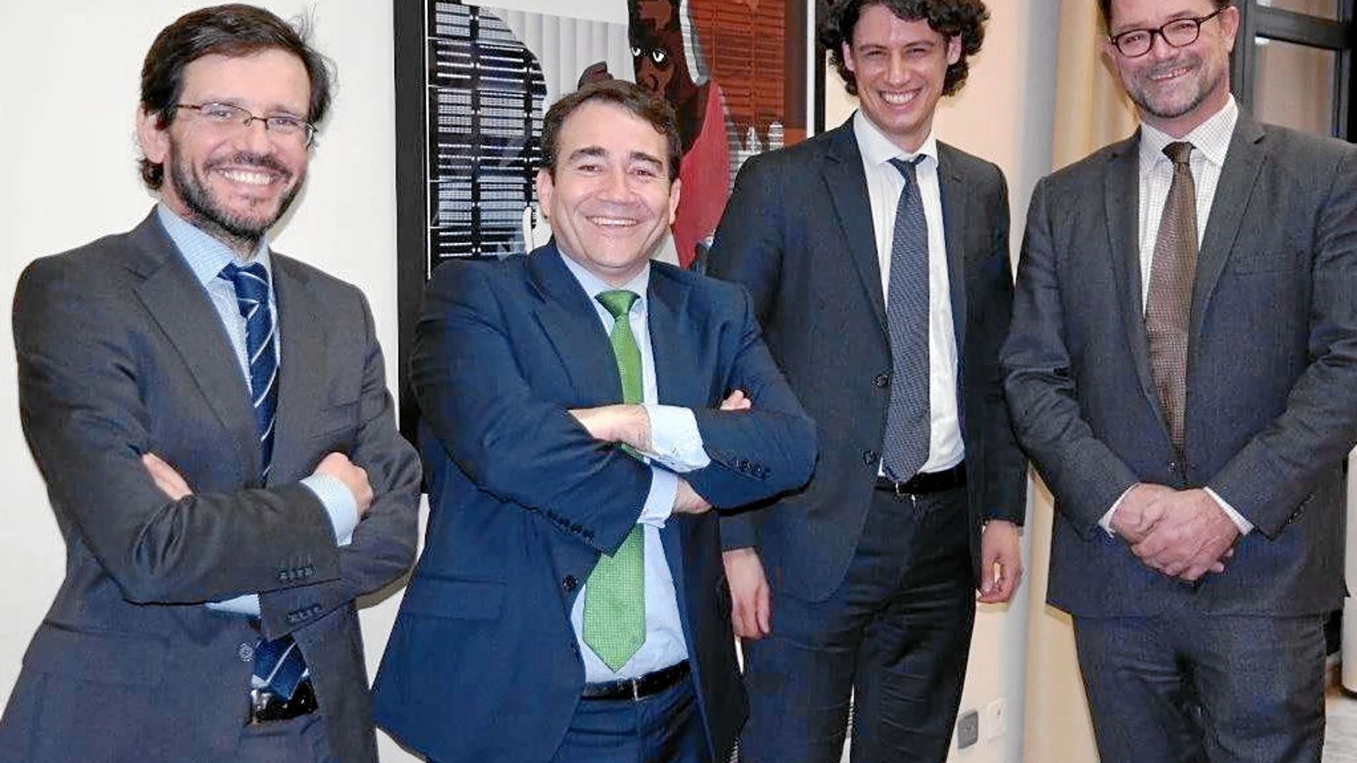 El director general del IVF, Manuel Illueca, se reunió ayer con el secretario general de la EABP
