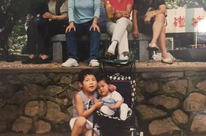 Sara, adoptada en China moviliza Twitter para encontrar a su amiga del orfanato