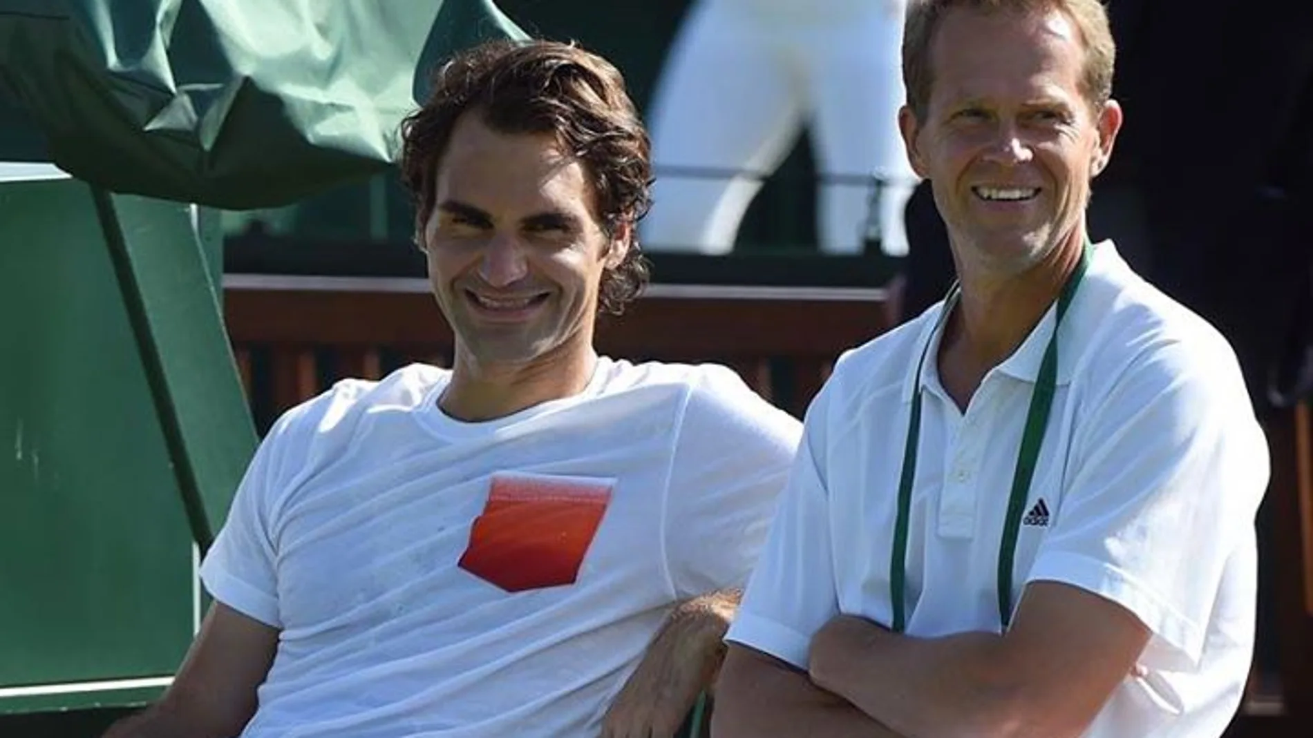Una imagen de Federer y Edberg juntos que el tenista suizo ha subido a su cuenta de Facebook.