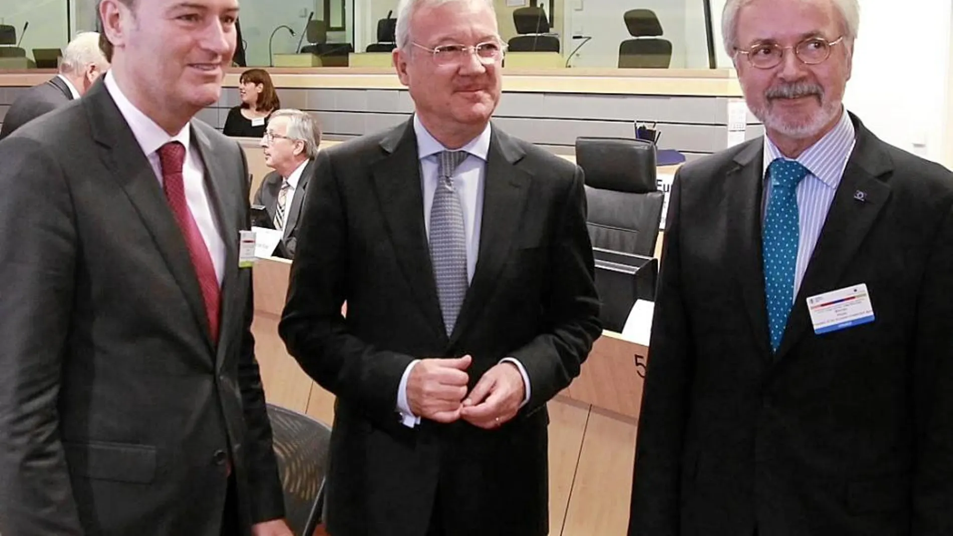 Fabra, Valcárcel y Hoyer