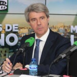 Ángel Garrido durante la entrevista en Onda Cero en el programa de Carlos Alsina, «Más de uno»