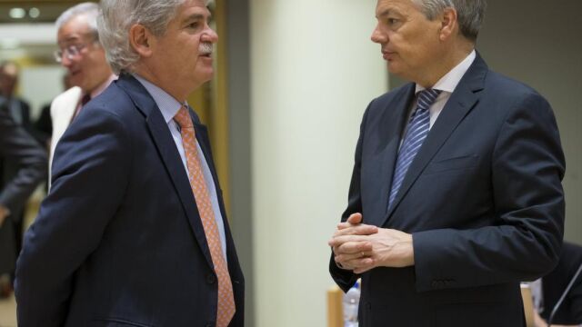 El ministro español de Exteriores, Alfonso Dastis, minutos antes de la reunión en Bruselas.