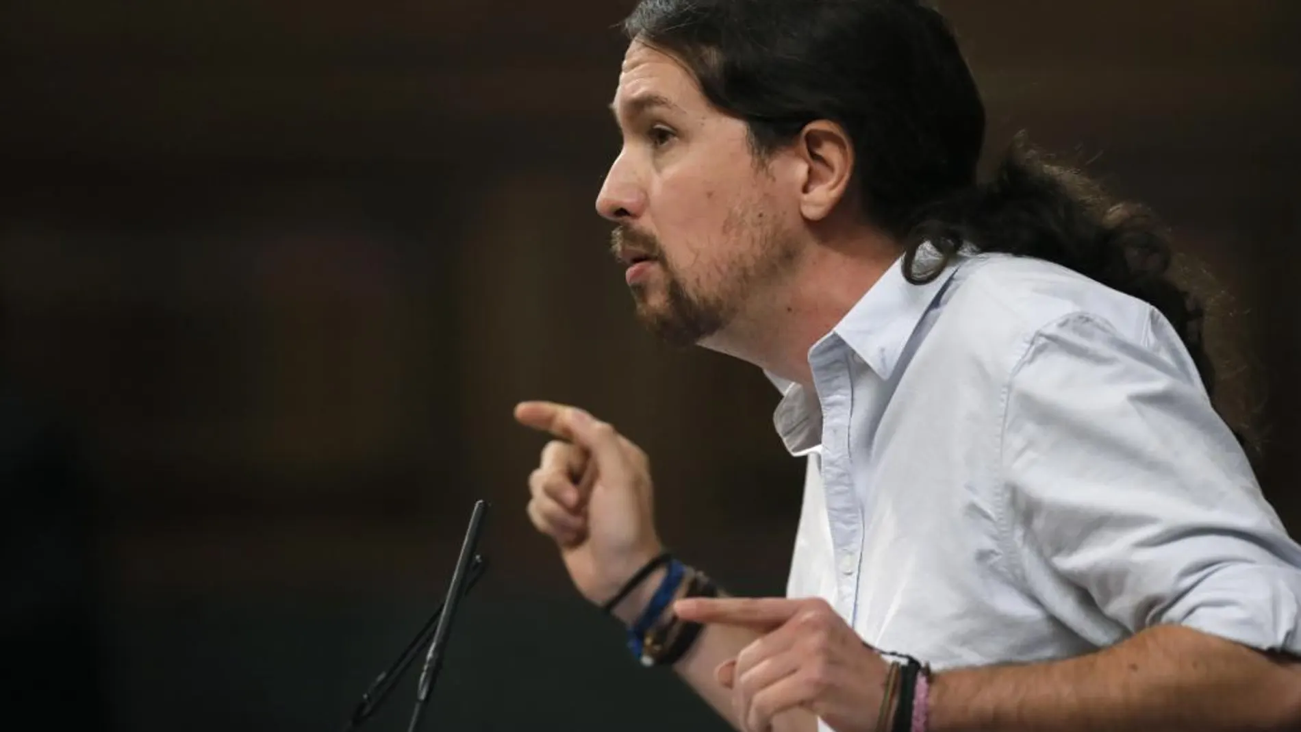 Pastor llama al orden a Iglesias