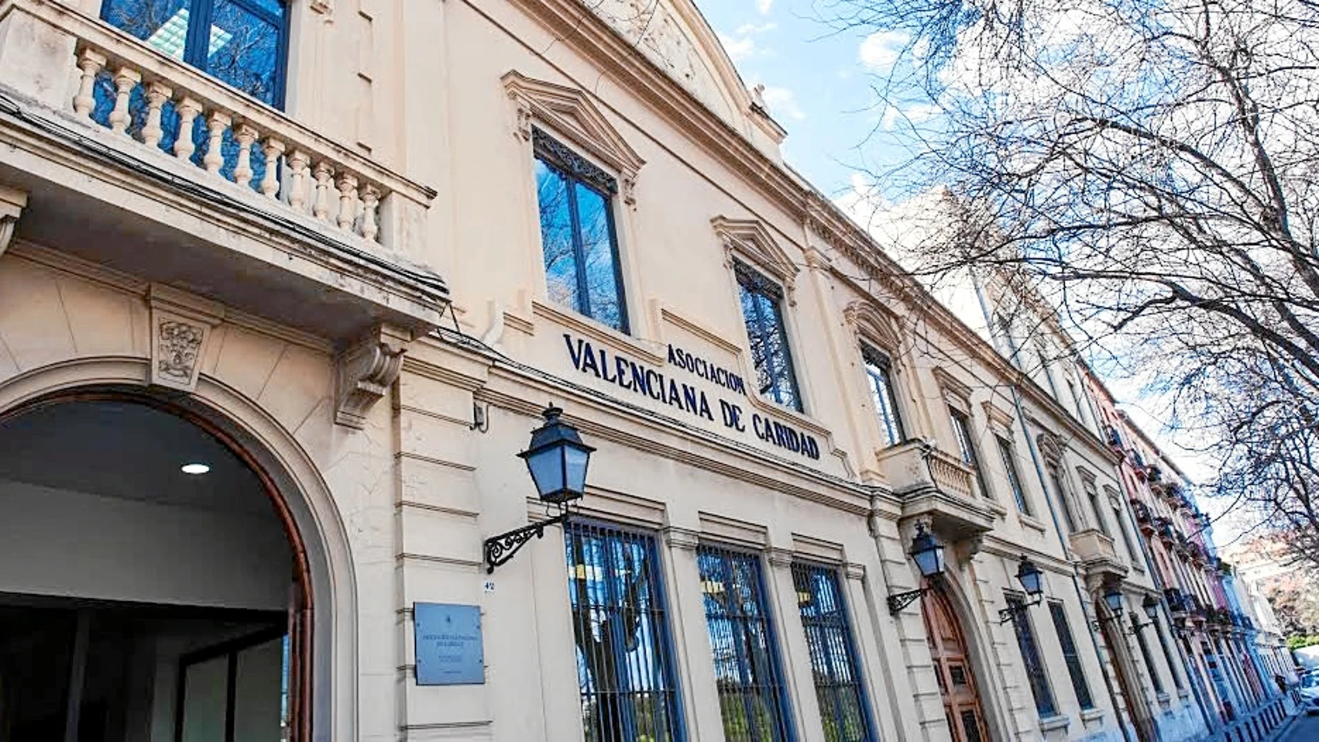 Casa Caridad pide a las empresas que colaboren para que los usuarios mayores de 50 años sin empleo puedan acabar de cotizar