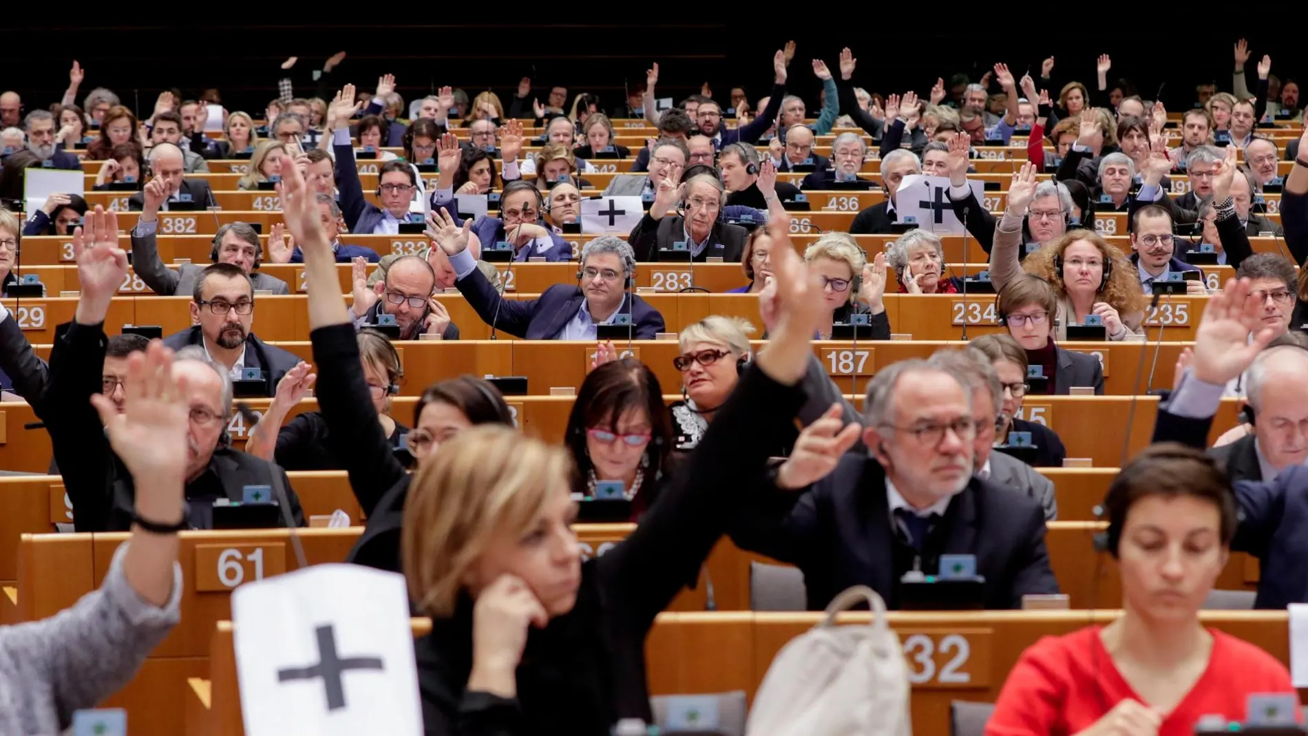Estre jueves el pleno del Parlamento Europeo ha votado una resolución para fijar su posición sobre la crisis en Venezuela