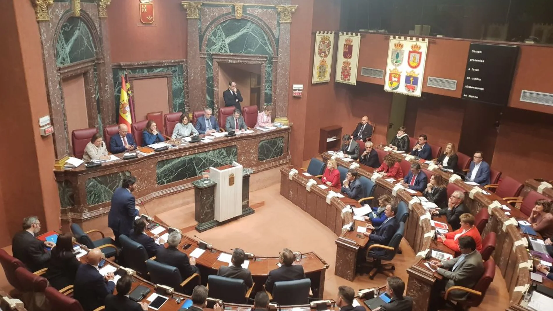 La Asamblea Regional acogió ayer el último pleno de control al presidente regional, Fernando López Miras, antes de las elecciones del próximo 26 de mayo