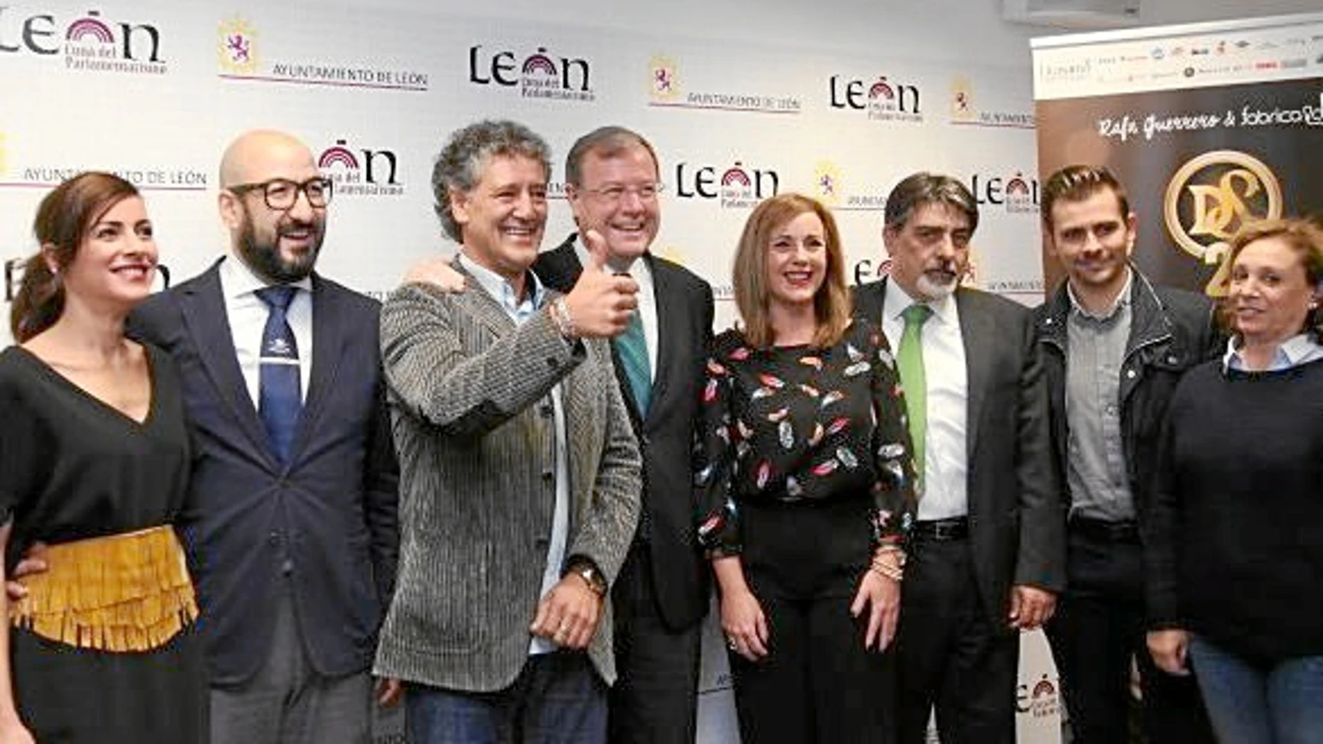 El alcalde de León, Antonio Silván, en la presentación de una nueva edición del «Desafío Solidario»