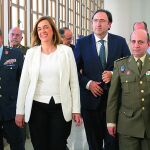 Armisén y Polanco llegan al acto junto a los coroneles Carlos Hidalgo y José Falcó, y el general de Brigada Santos Senra