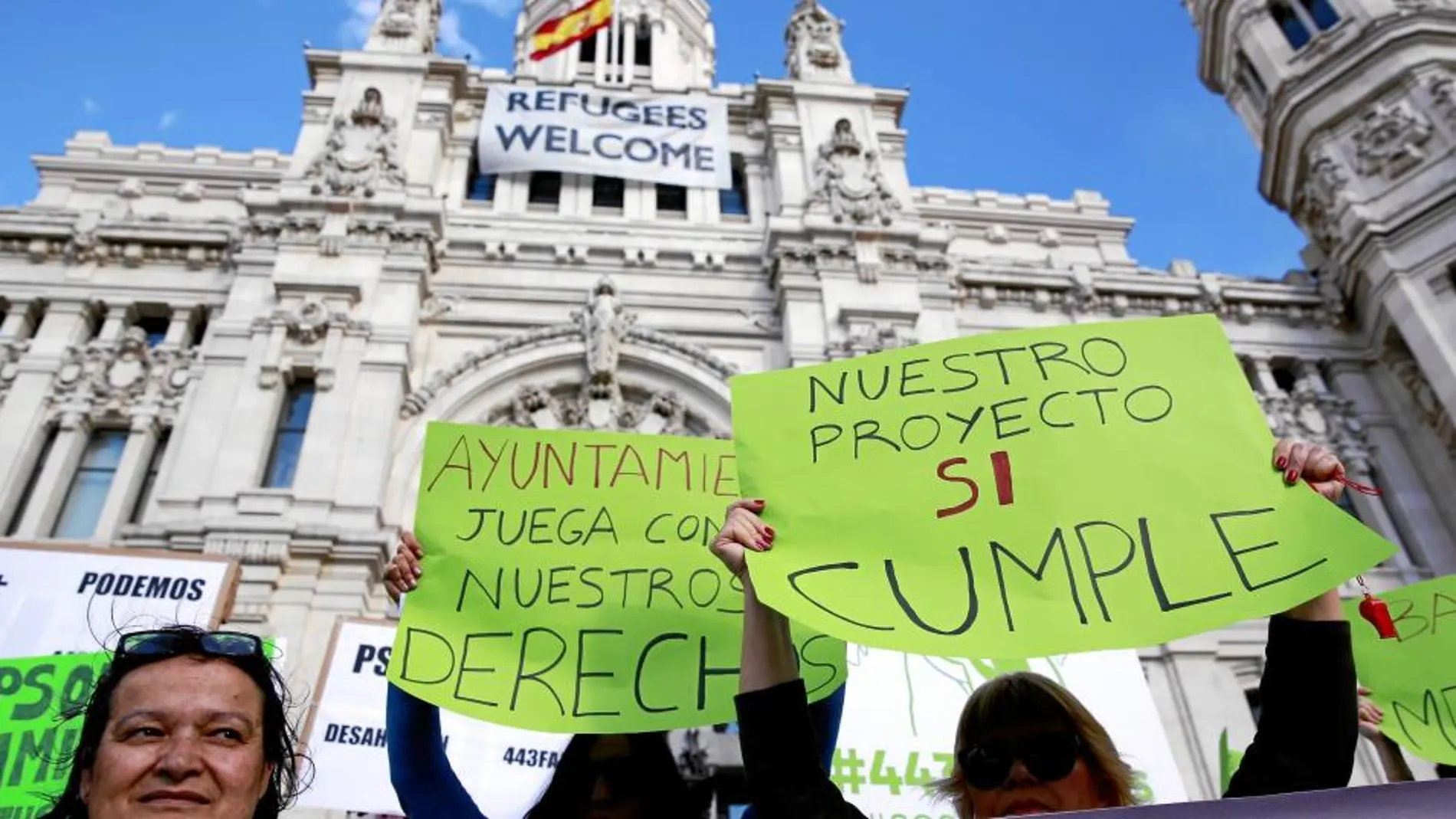 Los cooperativistas del Residencial Metropolitan llevaron su protesta a las puertas del Ayuntamiento de la capital, el pasado 16 de junio