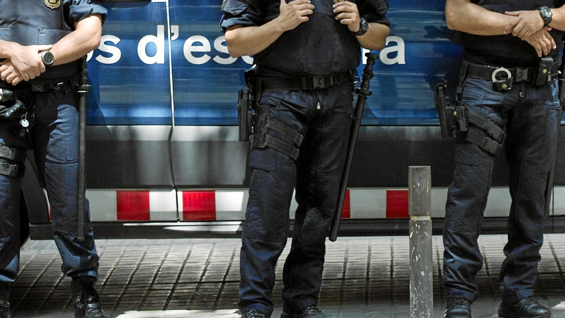 Los Mossos creen que faltan efectivos para cubrir prioridades en seguridad, como los robos en los domicilios, carteristas o el «top manta»