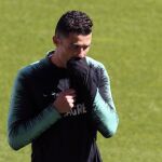 Ronaldo, durante un entrenamiento con Portugal / Ap