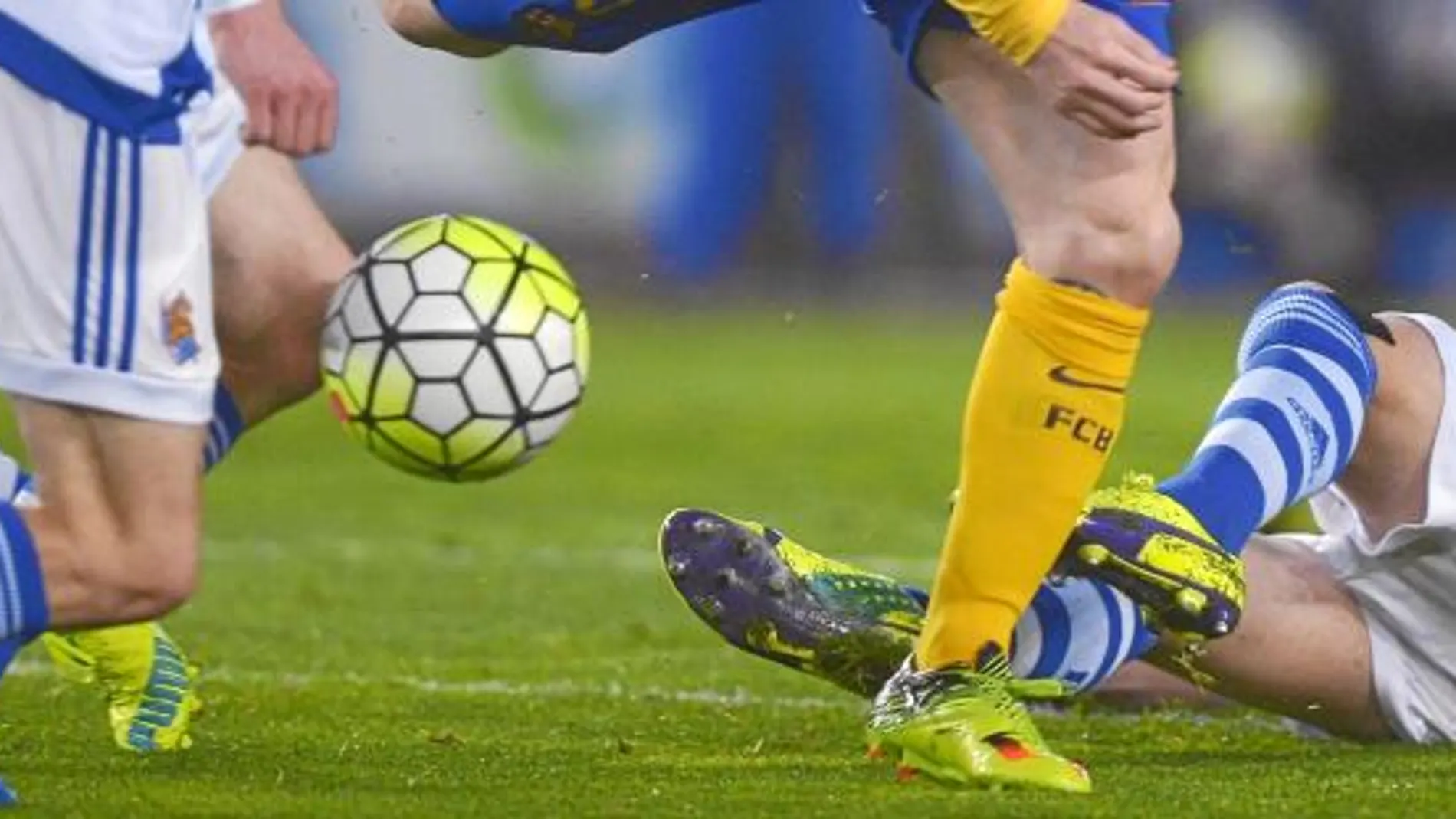 ¿Debió pitar la mano de Elustondo?