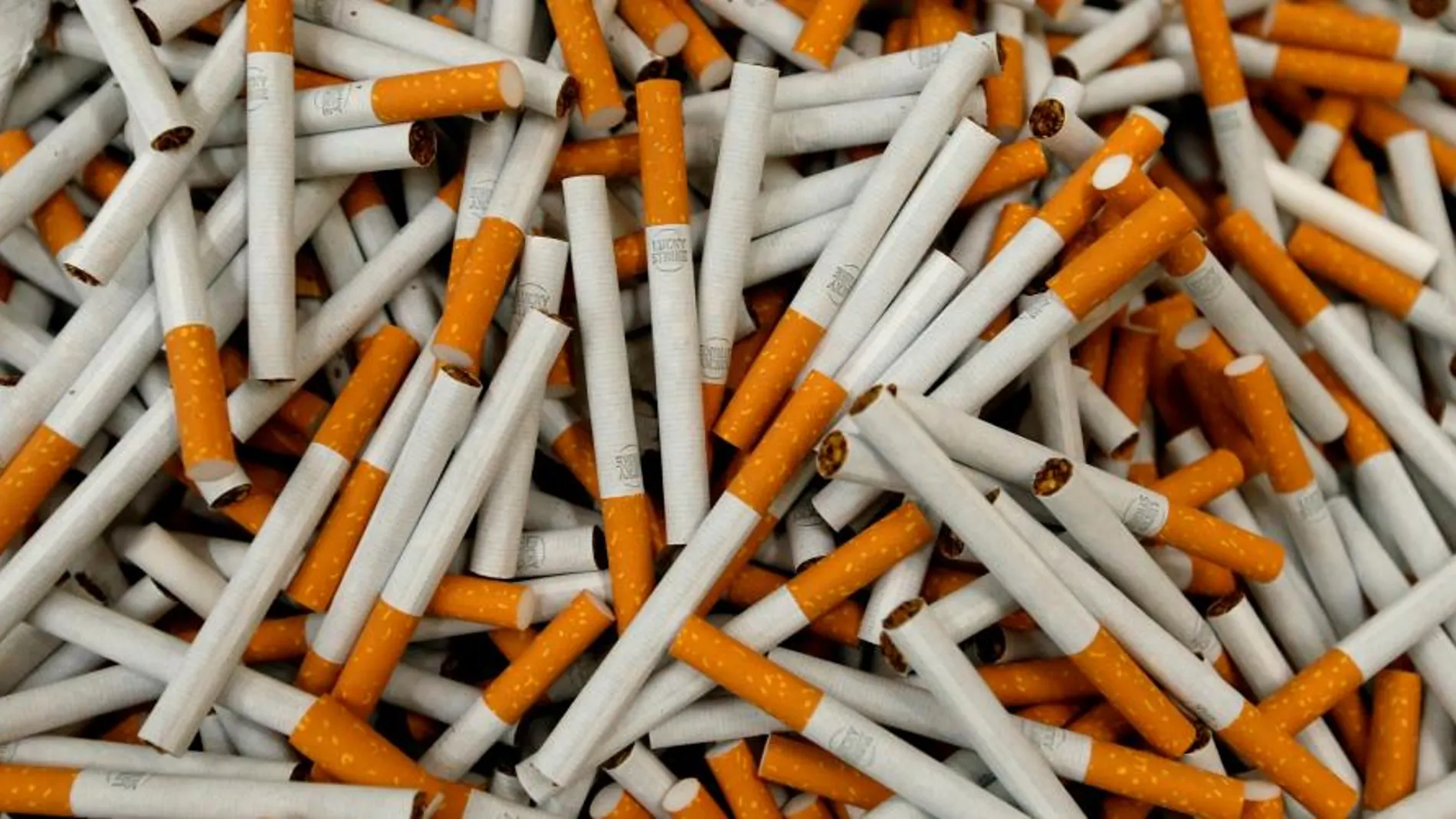 La Consejería de Salud quiere «desnormalizar» el uso del tabaco y motivar a los jóvenes y adolescentes para que no se incorporen al hábito tabáquico