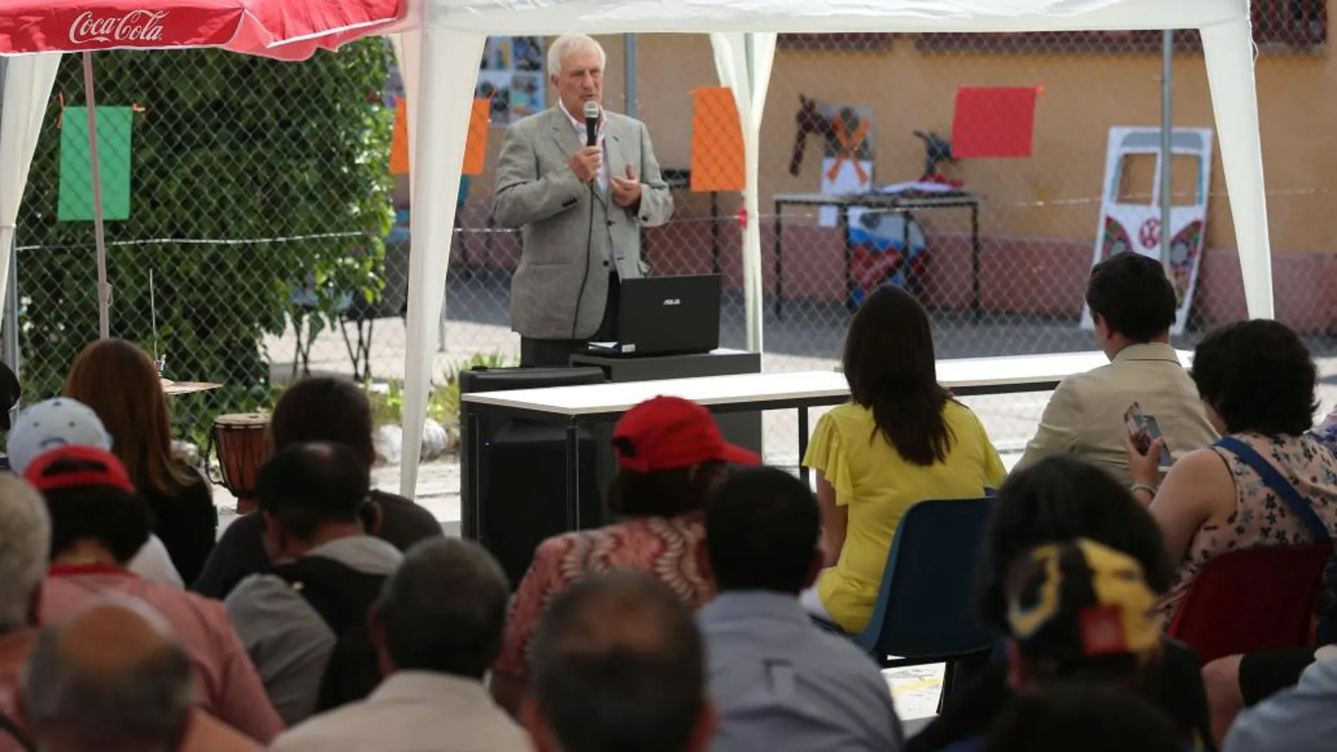 Jesús Corrales, presidente de la asociación, durante su intervención