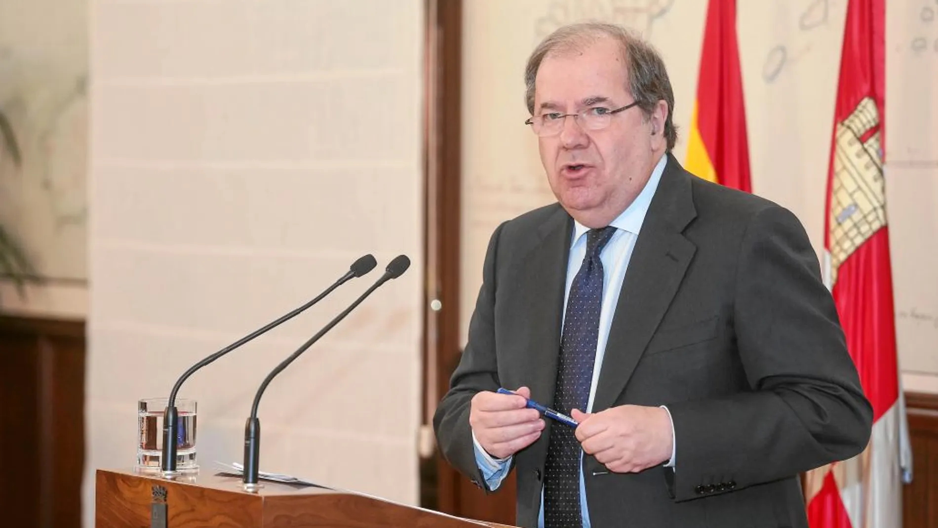 El presidente de Castilla y León, Juan Vicente Herrera, desgrana los Presupuestos para Castilla y León para el presente año