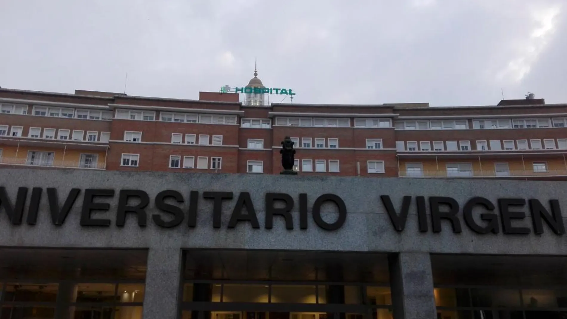 Entrada Hospital Virgen del Rocío (@HospitalUVRocio)