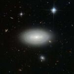 La galaxia «vacía» descubierta por Hubble
