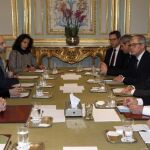 Francois Hollande y John Kerry durante su reunión en París
