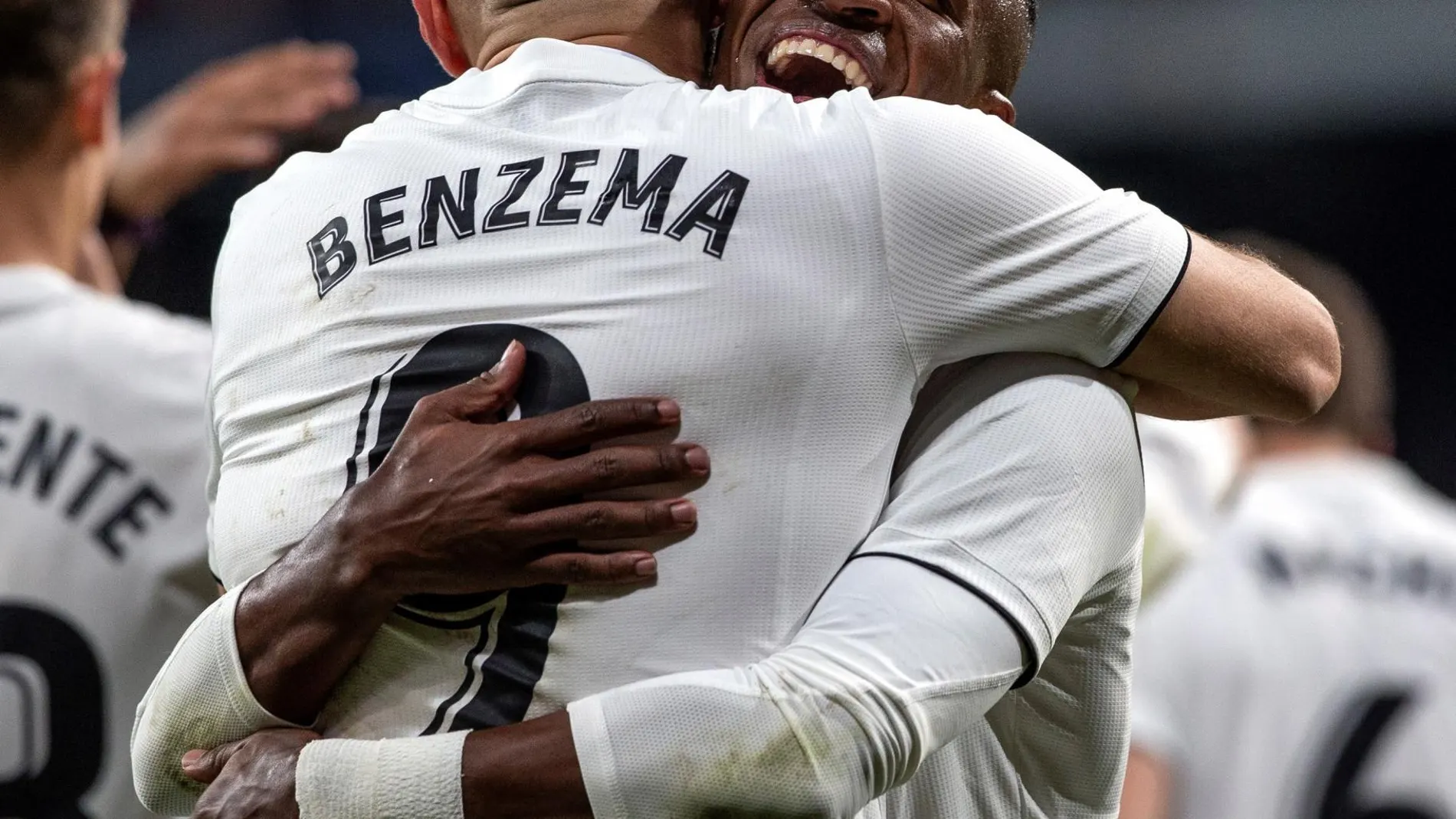 Vinicius asistió a Benzema en el cuarto gol del Real Madrid al Girona / Efe