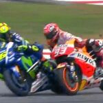 Este incidente en Malasia entre Rossi y Márquez ha dado la vuelta al mundo