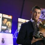 Fotografía facilitada por la revista France Football del portugués del Real Madrid Cristiano Ronaldo.
