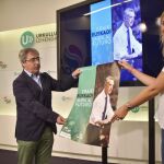 Mireia Zarate y Joseba Aurrekoetxea posan hoy durante la presentación de la campaña de EAJ-PNV de cara a las elecciones vascas.