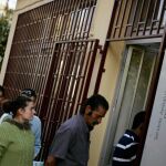 En términos interanuales, el paro ha descendido en 32.107 personas en el tercer mes del año / Foto: La Razón